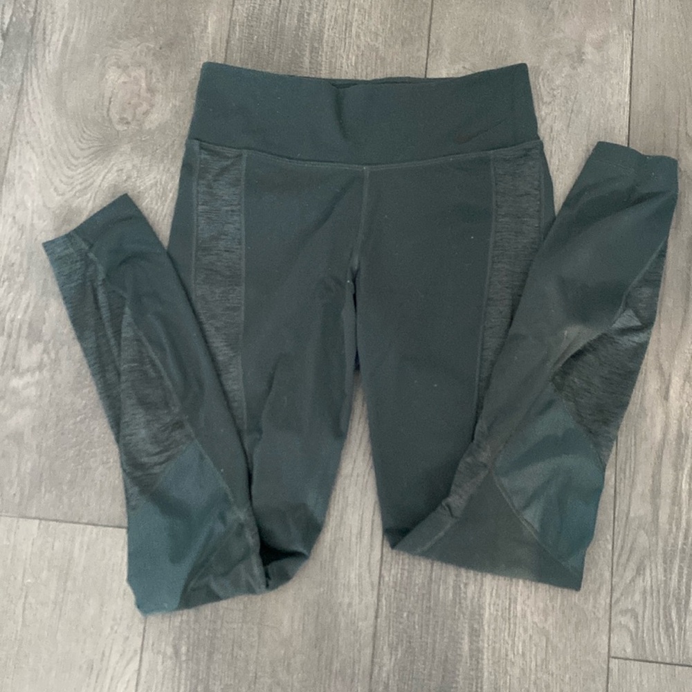 Nike Leggings Size Medium